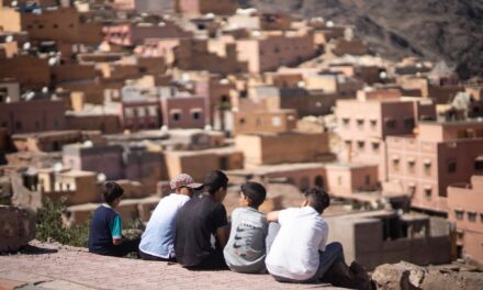 Már több mint kétezer halottja van a marokkói földrengésnek