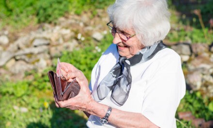 Akár havi háromszáz euróval is magasabb lehet a nyugdíja, ha időben belép egy magánnyugdíjpénztárba