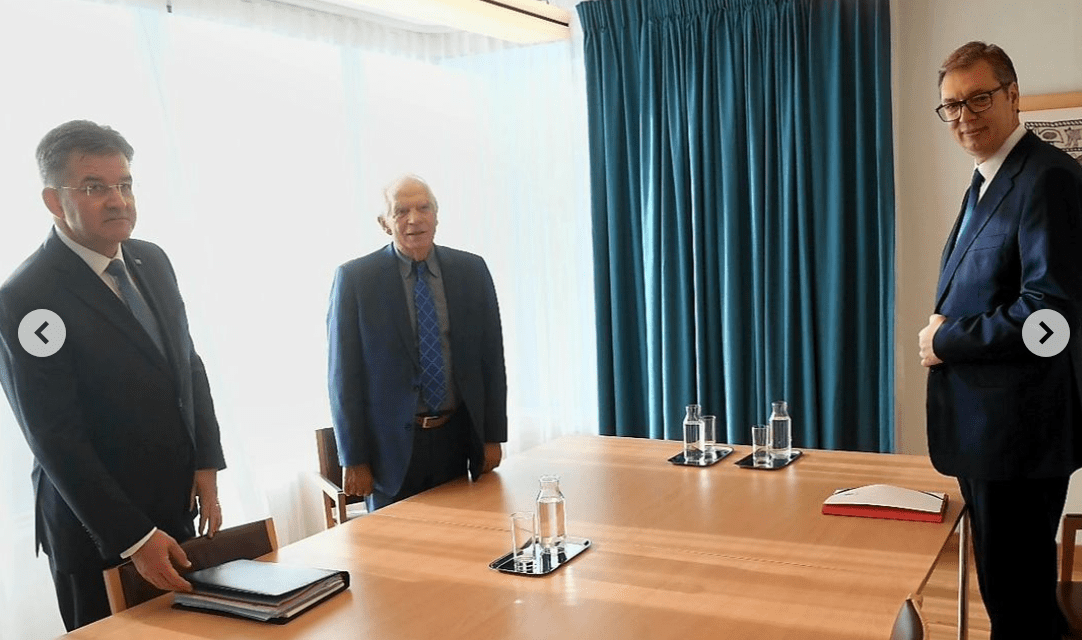 A szerb elnök Borrellel és Lajčákkal tárgyalt Brüsszelben