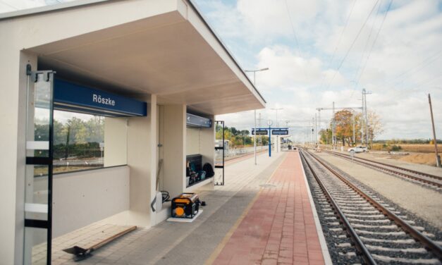 Látszólag minden kész, mégsem indulhat a vonat Szeged és Szabadka között