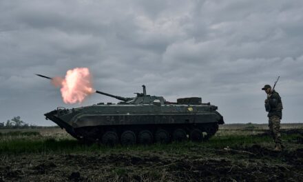 Az ukrán különleges erők súlyos csapást mértek két orosz megszállás alatt levő reptérre