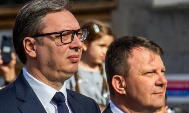 Vučić és Mirović is részvétet nyilvánított Pásztor István családjának