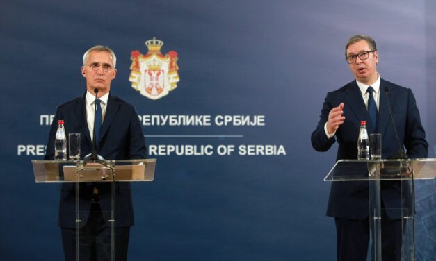 Vučić Stoltenbergnek: Mi döntjük el, hová vezényeljük a hadsereget, a Nyugatot meg csak Banjska érdekli