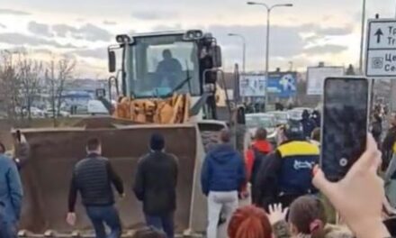 Zelenović: Markológéppel támadt a lítiumbányászat elleni békés tüntetőkre, most igazgatónak nevezték ki