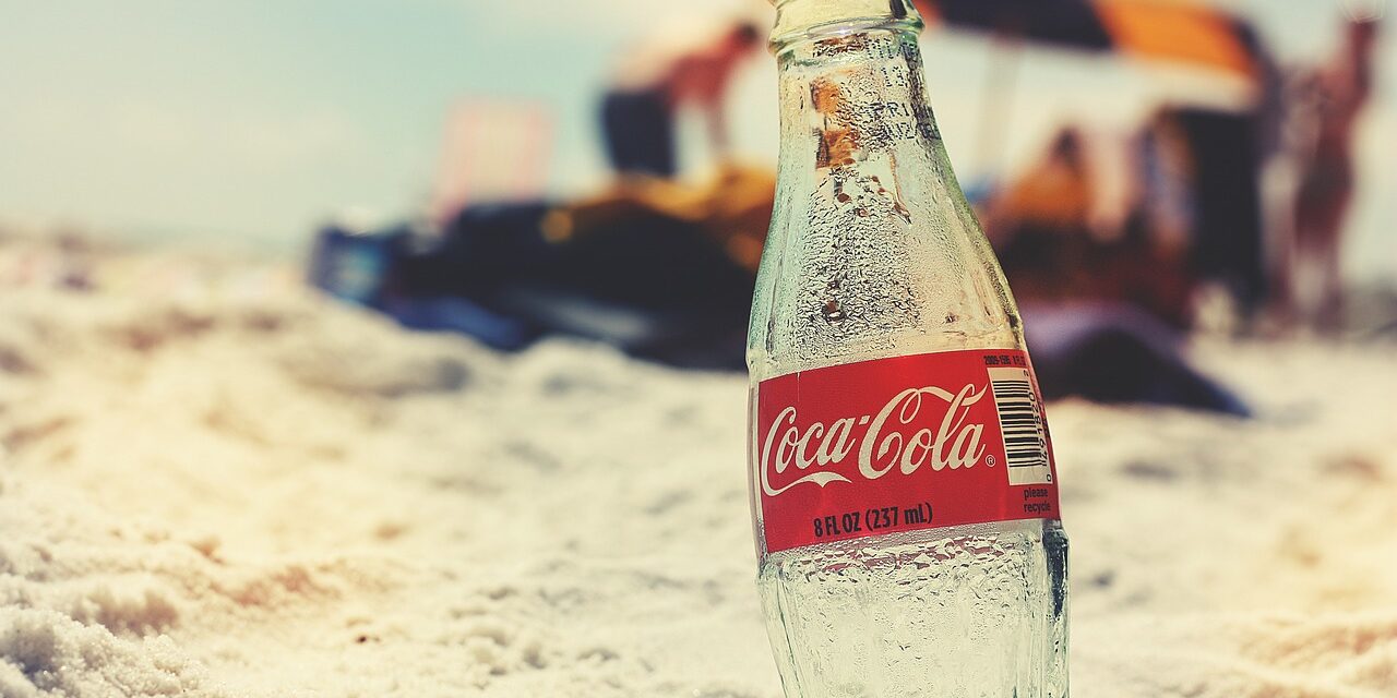 Egyes horvátországi boltok minden Coca Cola terméket kivonnak a forgalomból a mérgezések miatt
