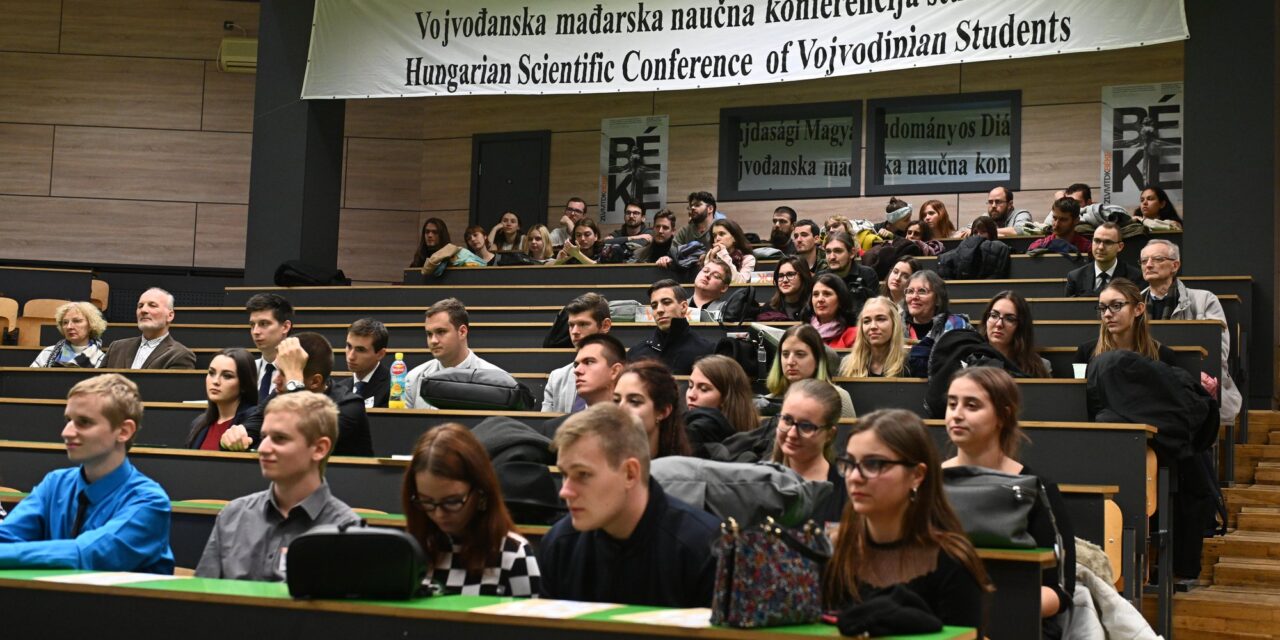 Egyetemistáknak hirdet ösztöndíjat a Vajdasági Magyar Felsőoktatási Kollégium