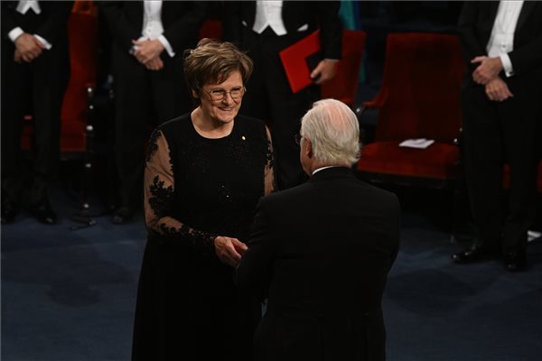 Karikó Katalin és Krausz Ferenc átvette a Nobel-díjat