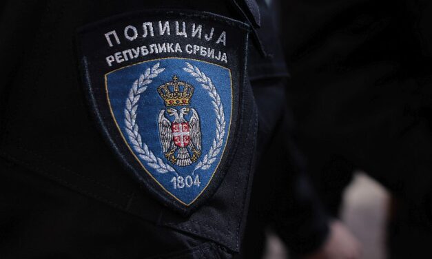 Az éjjel behívták a rendőrségre a Szerbia az erőszak ellen képviselőit