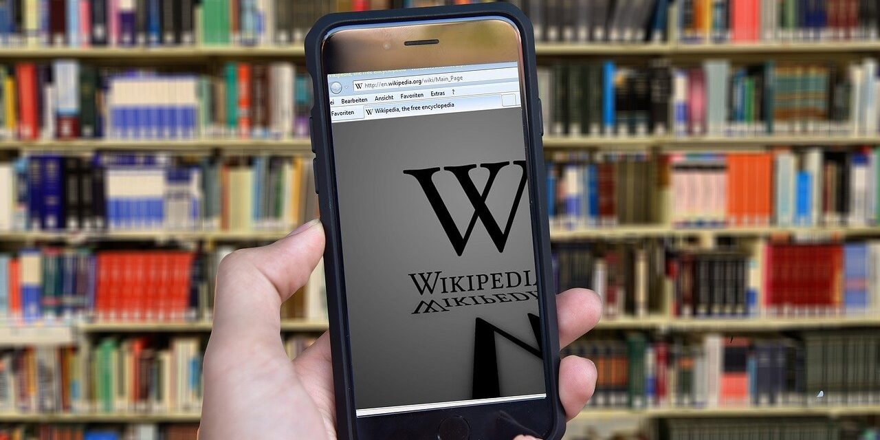 Az összeomlás szélén áll a Wikipédia?