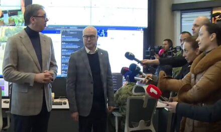 Nem helyénvaló és veszélyes is, hogy Vučić újságírókat vitt a Katonai Biztonsági Ügynökségbe