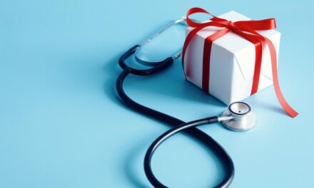 Miért adunk ajándékot az orvosnak, ha már fizetjük a betegbiztosítást?