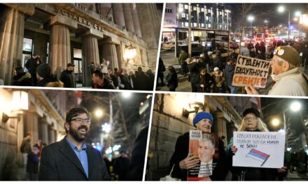 Az elcsalt választások megsemmisítéséért tüntettek Belgrádban