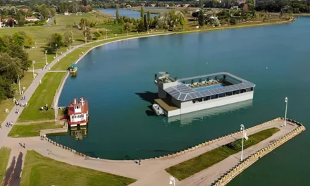 Ugrás a jövőbe: Még az idén elkészül az úszó medence a Palicsi-tóban