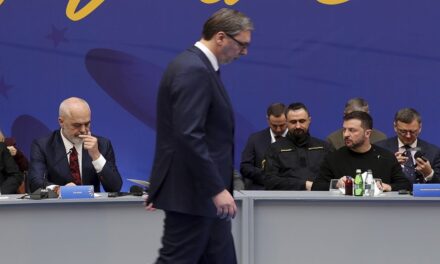 Vučić kérésére módosították az Ukrajnáról szóló, Tiranában elfogadott 12 pontos nyilatkozatot