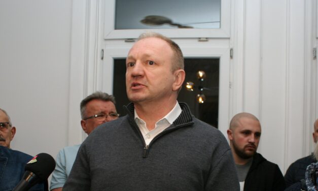 Đilas: Ha nem változnak a feltételek, lehet, hogy az ellenzék nem indul a belgrádi választásokon