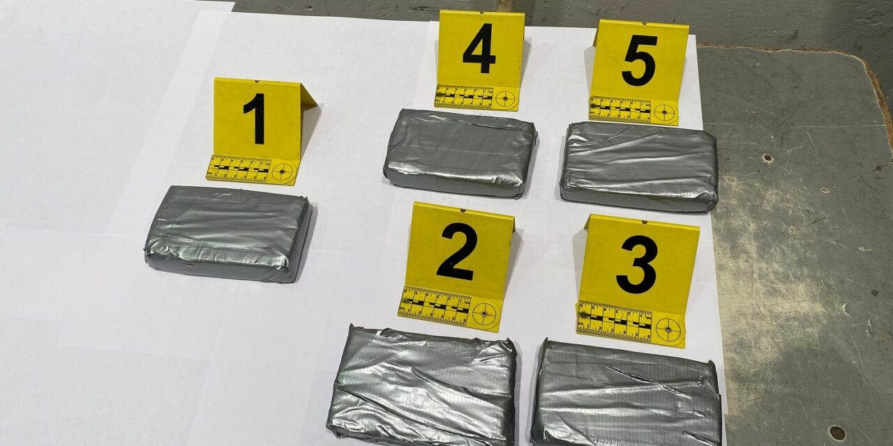 Több mint másfél kilogramm heroint találtak a vámosok Horgoson (Fotók)