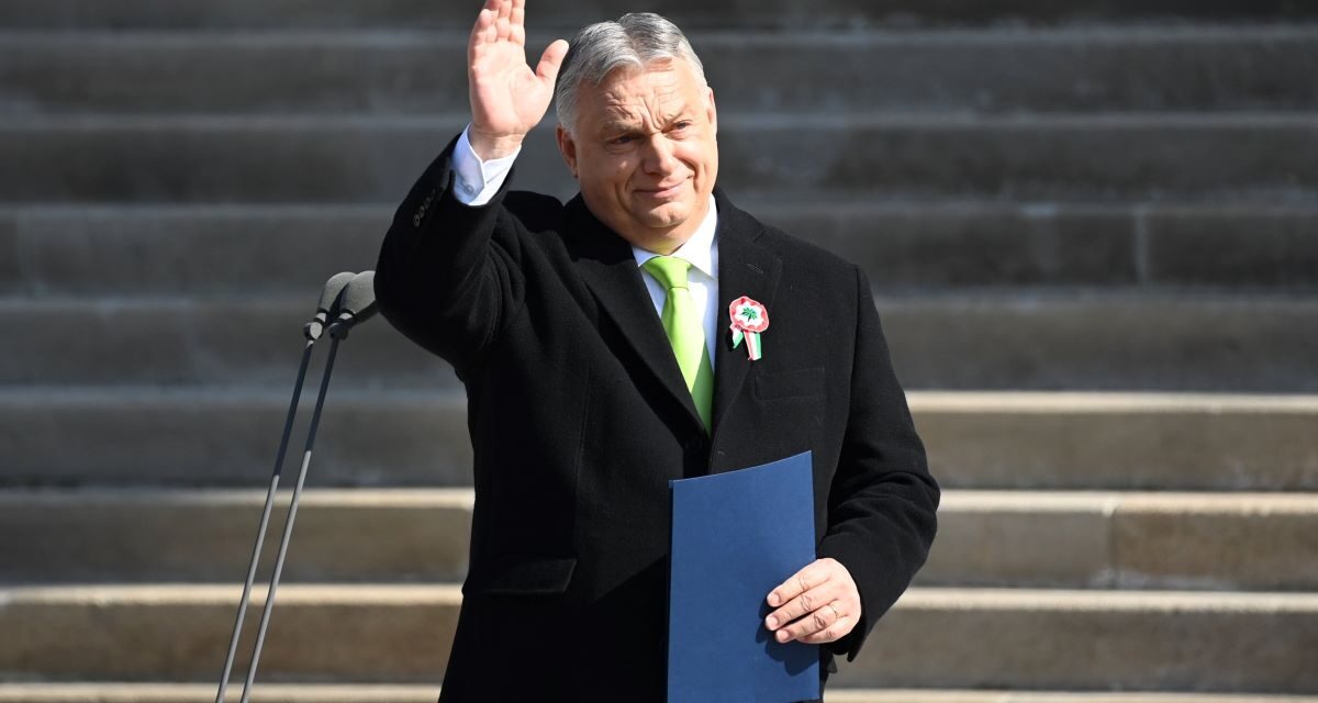 Orbán összeállt az osztrák és cseh szélsőjobboldallal