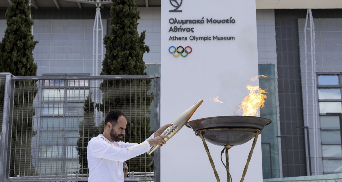 Megérkezett az olimpiai láng Athénba