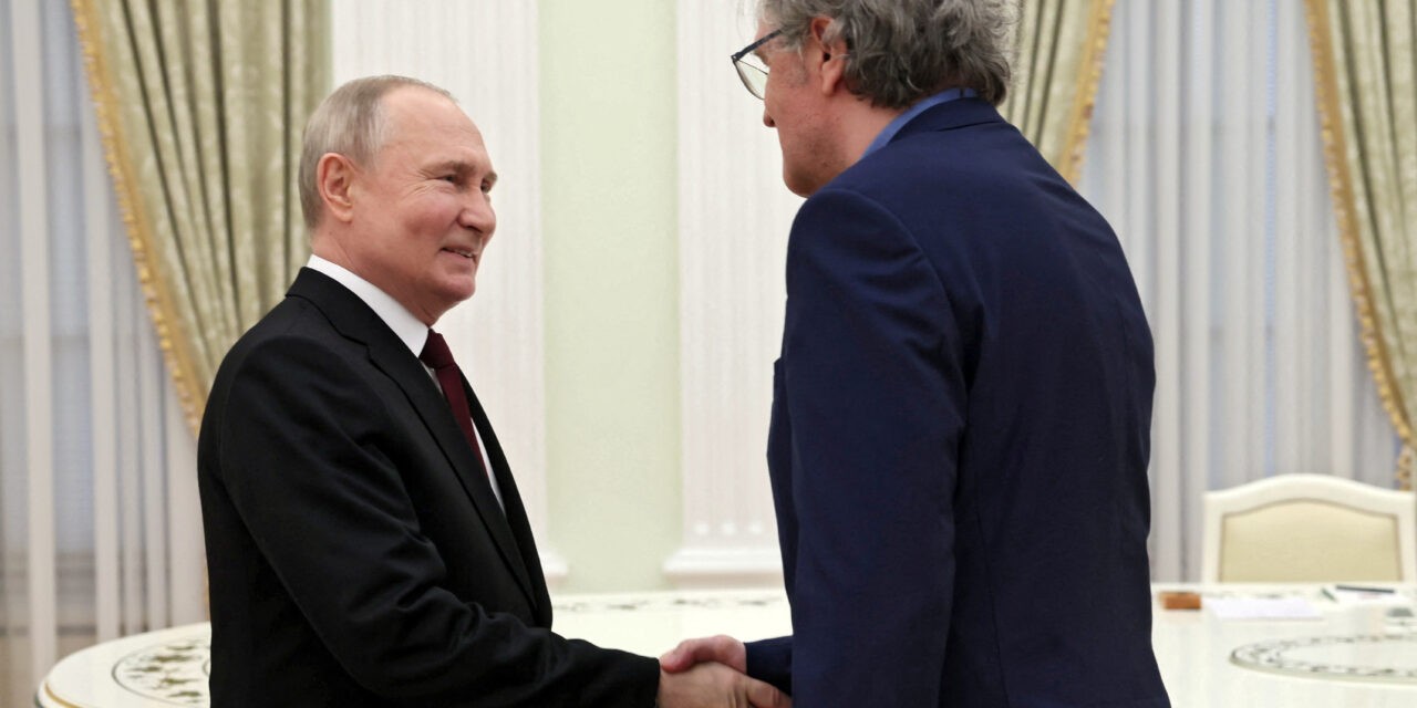 A Kremlben fogadta Kusturicát Putyin