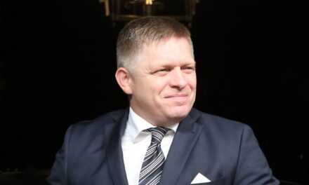 Meglőtték a szlovák miniszterelnököt