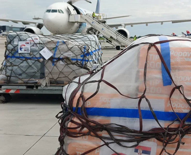 Szerbia humanitárius segélyt küld Gázába