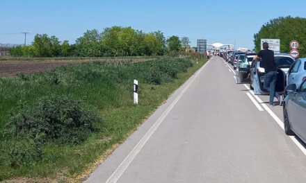 Őrült sorok a szerb-magyar határátkelőkön