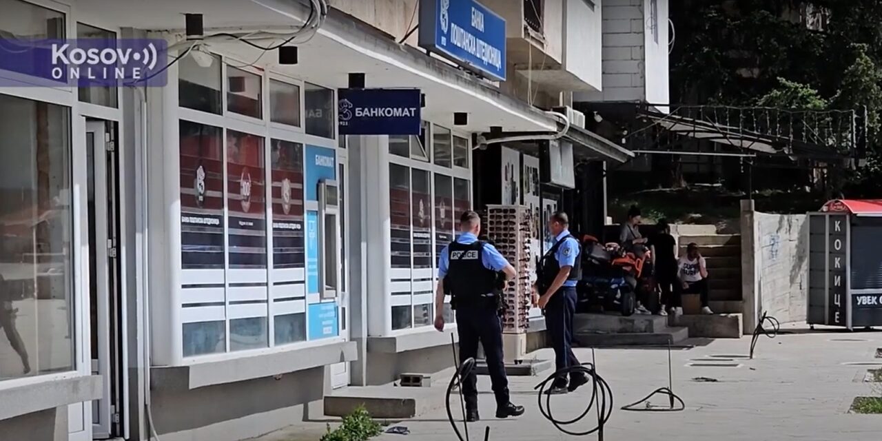 Káosz Koszovóban, fegyveres rendőrök mentek be a Szerb Postatakarék Bank kirendeltségeibe