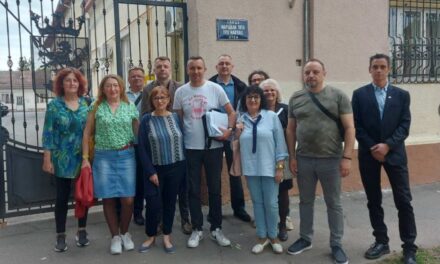Topolyán is átadta az ellenzék a választási listát