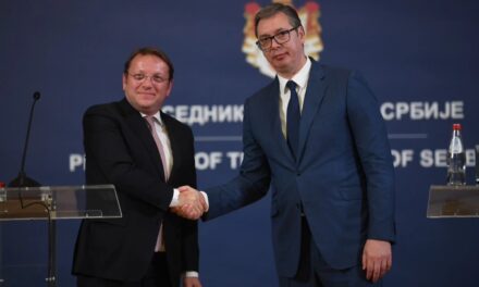 Várhelyi: A következő EB-megbízatás alatt Szerbia remélhetőleg belép az EU-ba