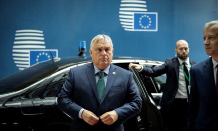 Orbán Viktor átvette a soros EU-elnökséget