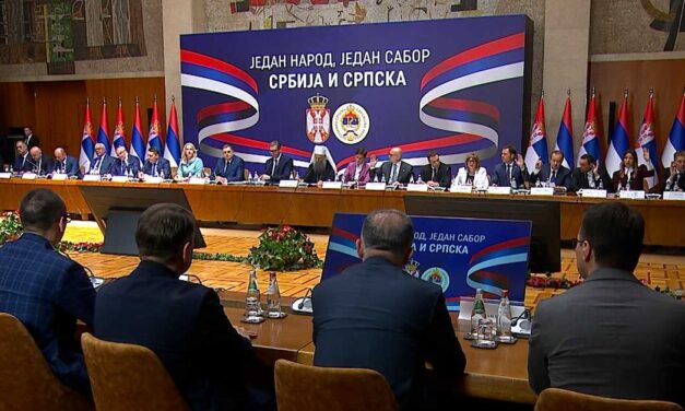 Egy nép, egy gyűlés: össz-szerb nagygyűlést tartottak ma