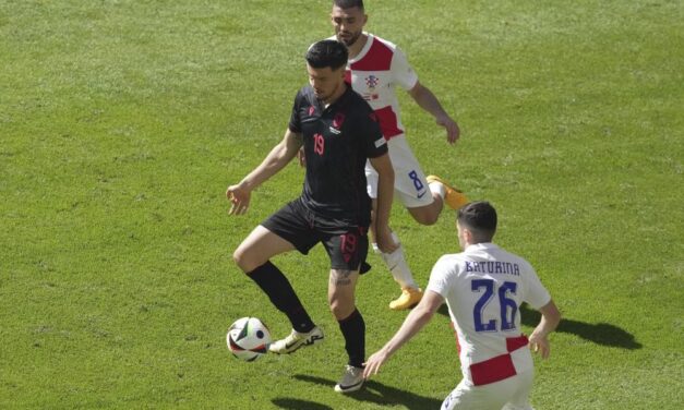 Szidta a szerbeket, két meccsre eltiltotta az UEFA