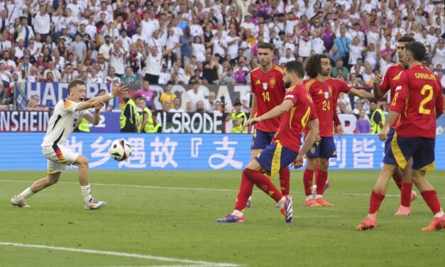 Több mint 300 ezren kérik a német-spanyol meccs újrajátszását