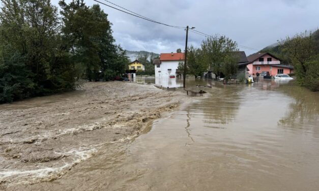 A boszniai áradásoknak már legkevesebb tizenöt halottja van