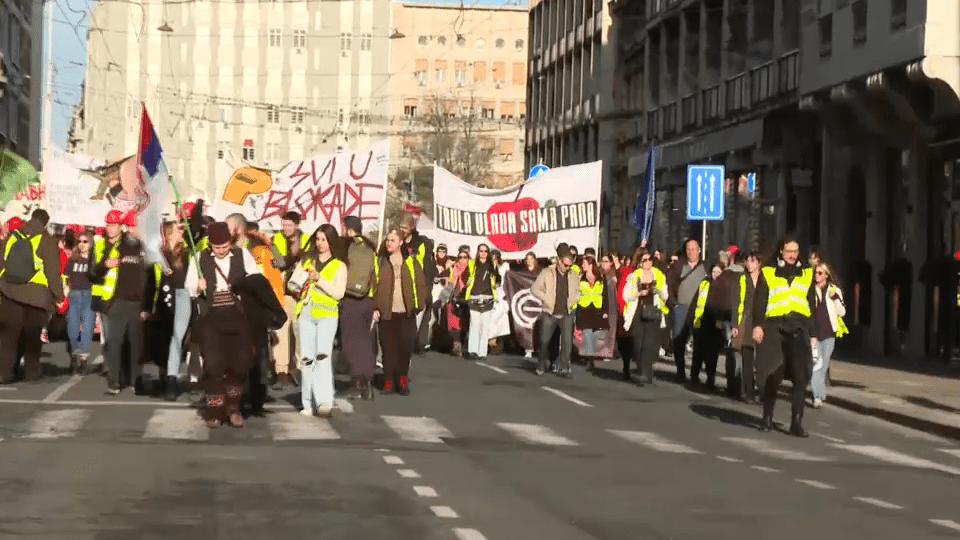 Huszonnégy órás blokád alatt a legforgalmasabb fővárosi csomópont