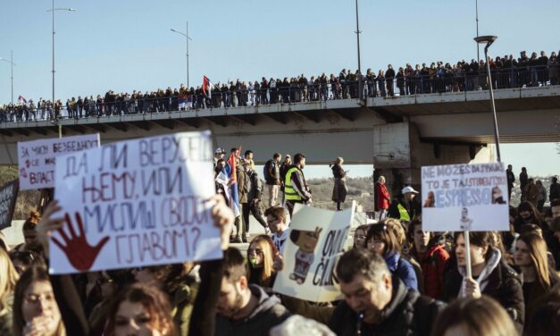 Ekkor kelnek útra a november elsejére Újvidékre gyalogló belgrádi diákok