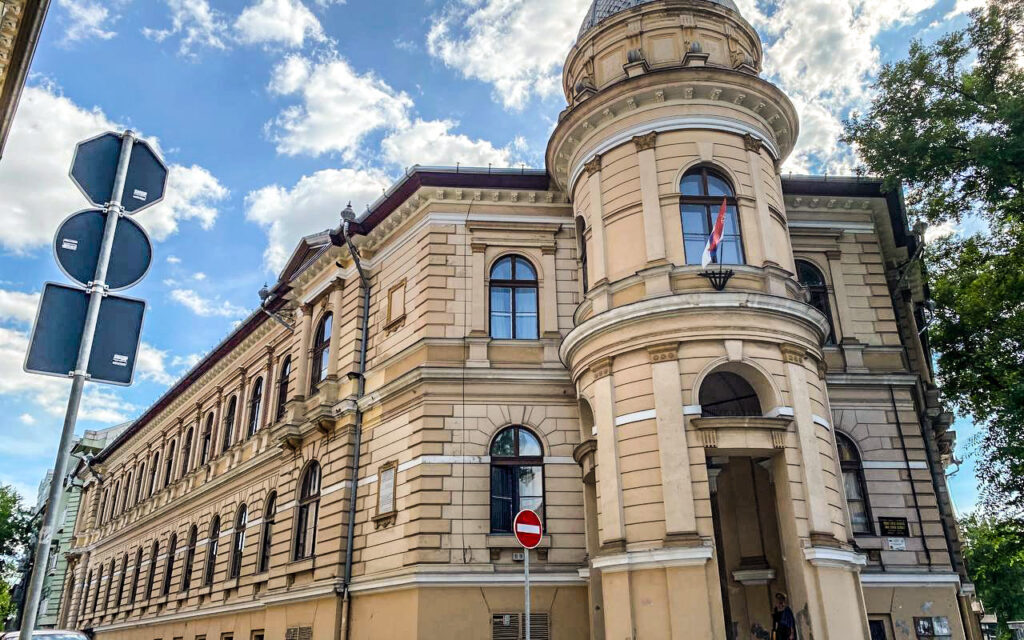 <span class="entry-title-primary">A tanárok egy része nem tart órát egy szabadkai általános iskolában</span> <span class="entry-subtitle">Napról napra nő a tiltakozók száma </span>