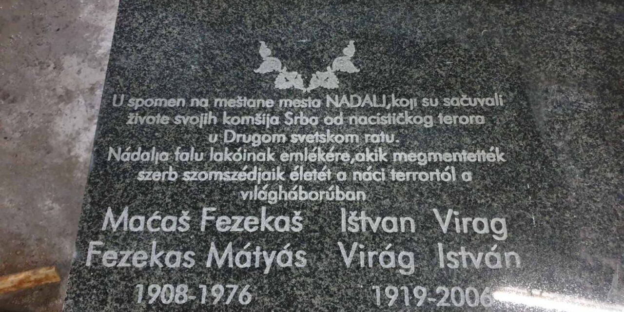 <span class="entry-title-primary">Magyar hősök mentették meg Nádalját a razziától</span> <span class="entry-subtitle">Az emléktáblájuk felavatására és a könyv bemutatójára szervezett ünnepséget az utolsó pillanatban lemondták – A VMSZ nem válaszolt a kérdésünkre, hogy valóban ők akadályozták-e meg az ünnepséget?</span>