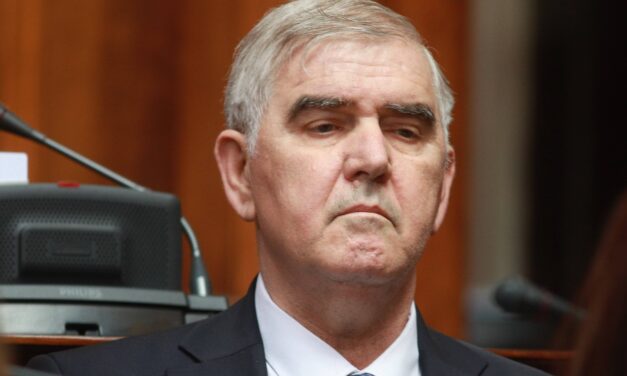 <span class="entry-title-primary">Demo Beriša – alkalmatlan kormányfő lojalista minisztere</span> <span class="entry-subtitle">Szerb világot építő kisebbség(ügy)i miniszterek</span>