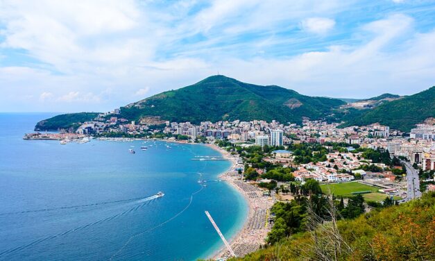 Meghalt egy tizenéves újvidéki lány a montenegrói tengerparton