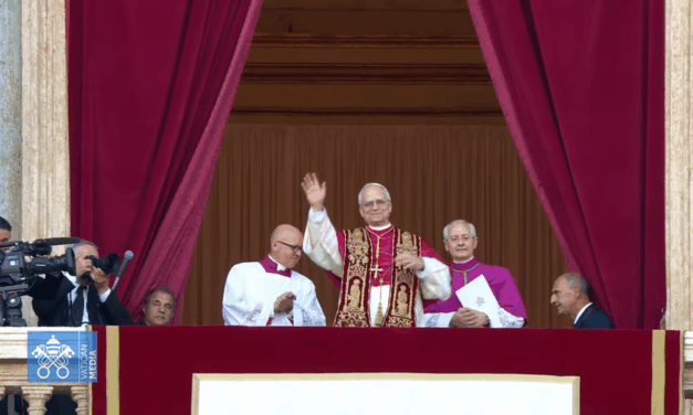 Az amerikai Robert Francis Prevost lett az új pápa