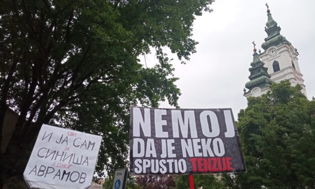 Az óbecsei tanár állásába kerülhet a gerinces kiállás az egyetemisták mellett