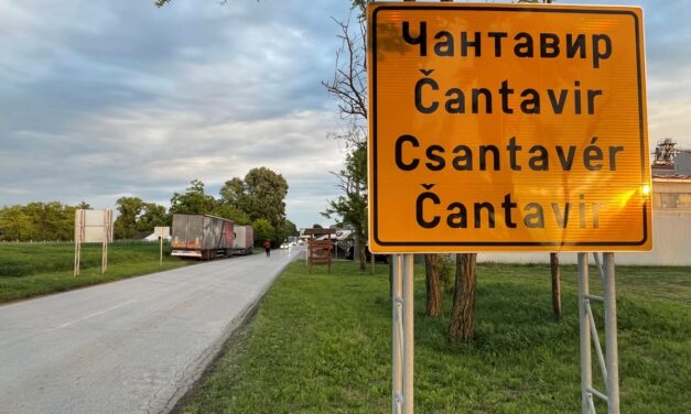 Csantavéren kiraboltak egy járókelőt, majd a henteshez is betörtek