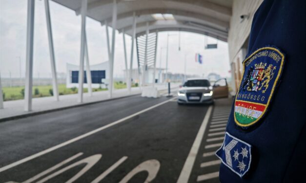 Októbertől digitálisan rögzítik az adatokat, jövőre jöhet a hét eurós vízum