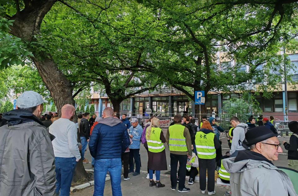 Úgy tűnik, ma mégsem dönt a bíróság a fogvatartott aktivistákról