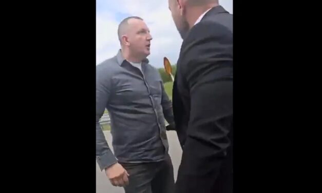 Az államelnök és a miniszterelnök kísérete veszekedett az autópályán? (videó)