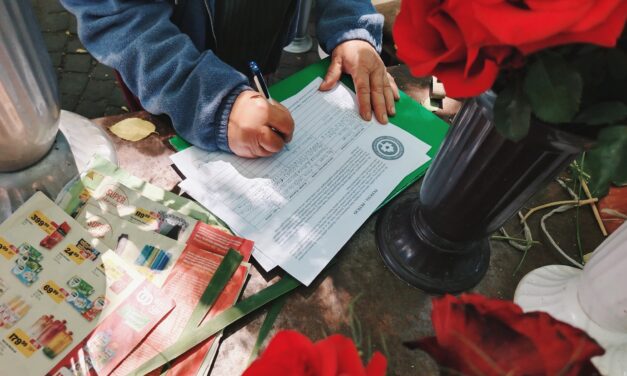 Aláírásgyűjtés a kommunális szolgáltatások díjának csökkentéséért