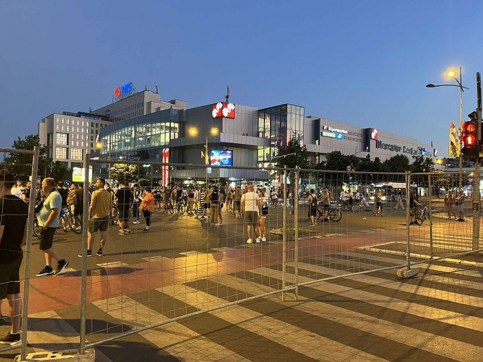 A polgárok lezárták a kereszteződéseket Újvidéken, Szabadkán a legfőbb csomóponton gyülekeznek