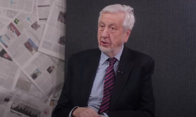 Jeszenszky Géza rosszul lett, kórházba szállították