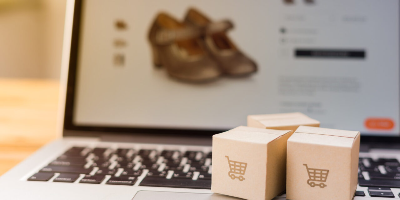 Mérgező esőkabátokat és fulladásveszélyes cumikat talált az EU-biztos a Shein és a Temu árui között